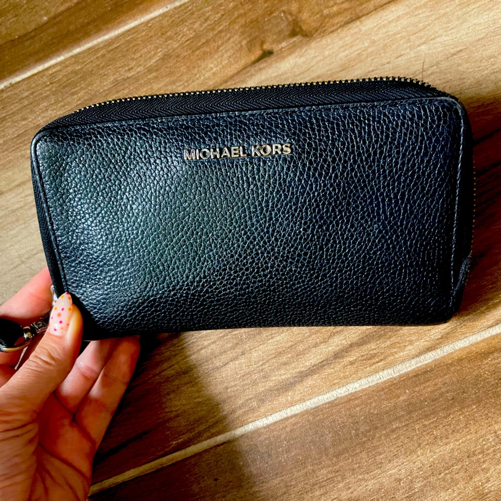 Michael Kors black wristlet wallet
